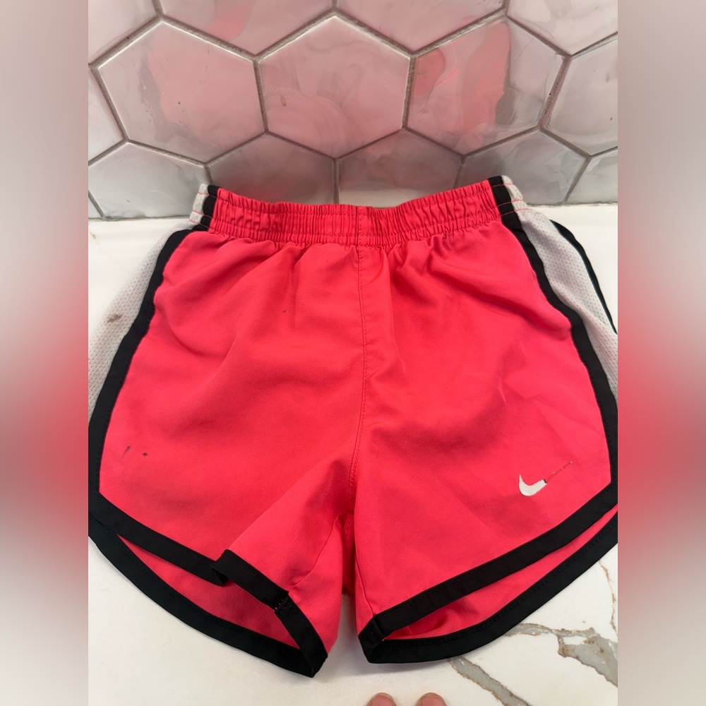Nike Red Dri-FIT Apparel - Picture 11 of 16